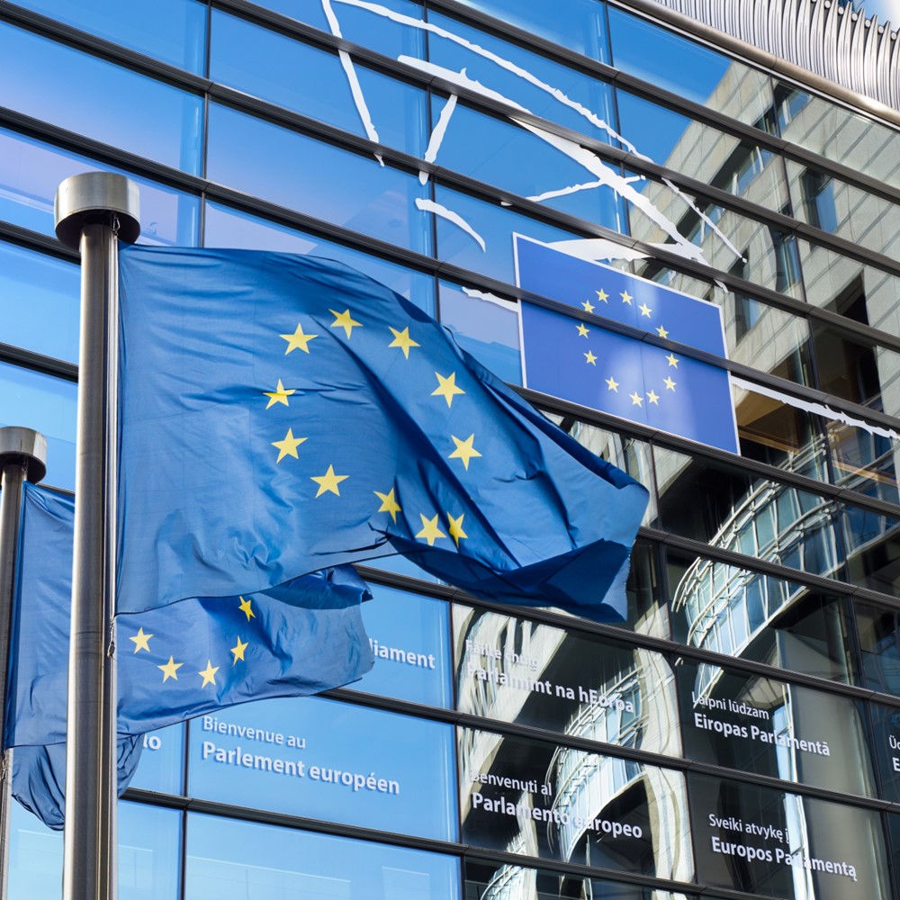 Wpływ Unii Europejskiej na wynajem biur w Polsce. Dyrektywa EPBD i inne regulacje UE